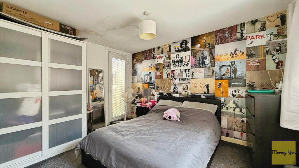 Bedroom in the garden room
