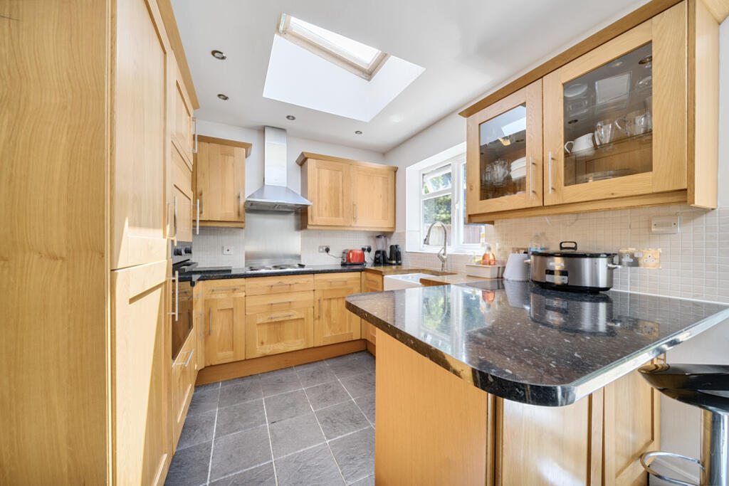 1313195-12-685954...