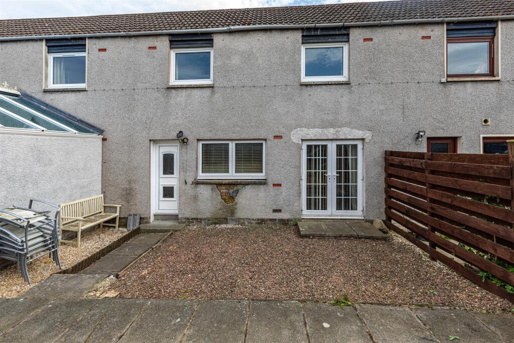 8 Whitefield Crescent Newtown St Boswells 37.jpg