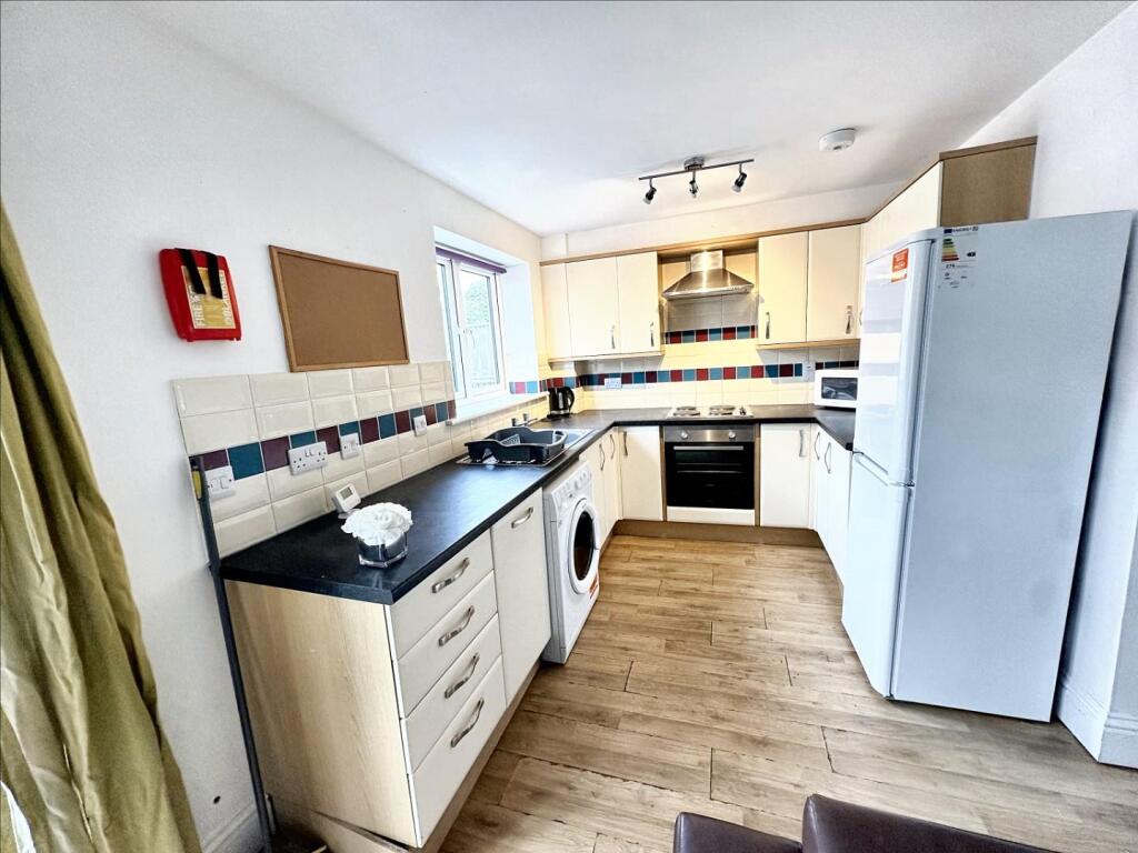 quaker kitchen 3 (1).jpeg