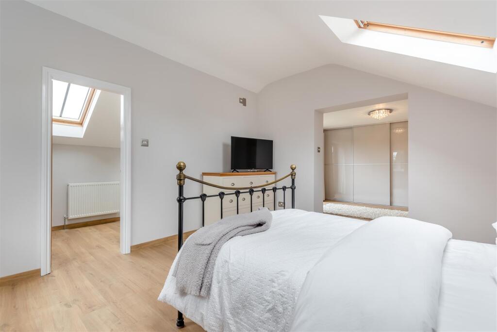 8654576-interior22.jpg