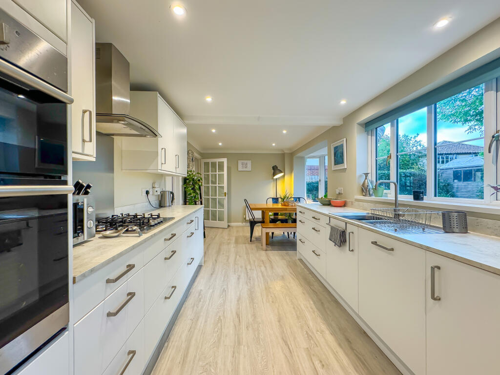 20251020_123747878_iOS_edited