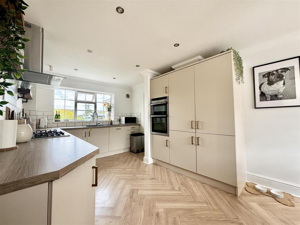 Kitchen/Dining Room View Two