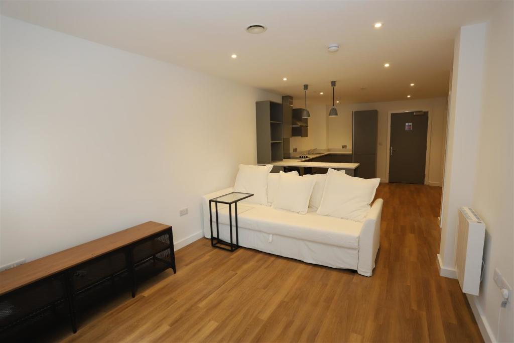 lounge 2.JPG