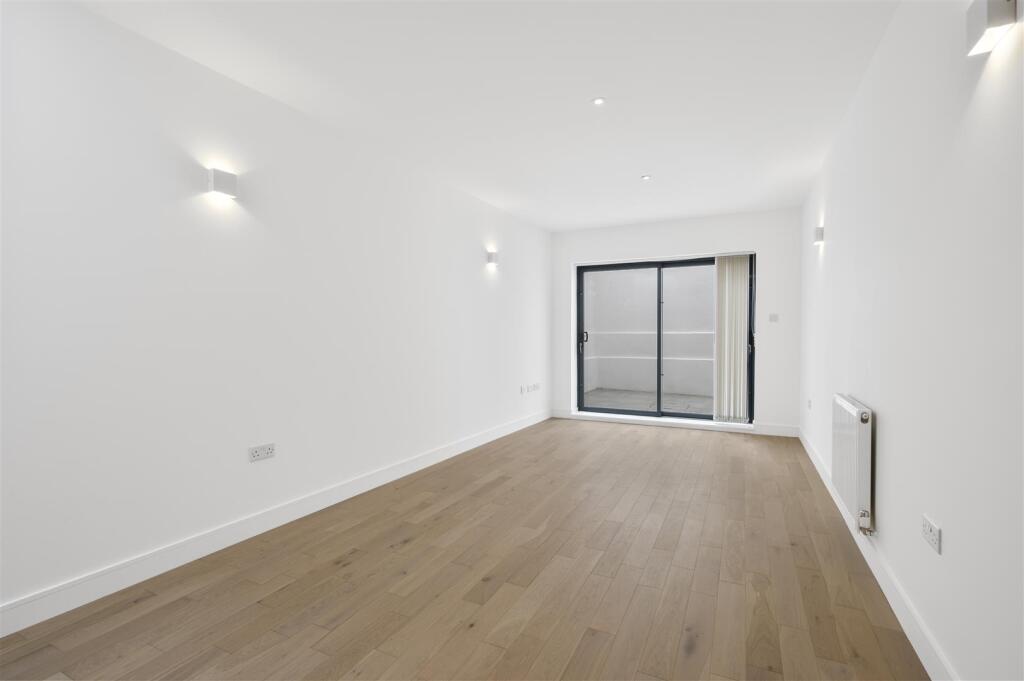 FLAT 1,3.jpg