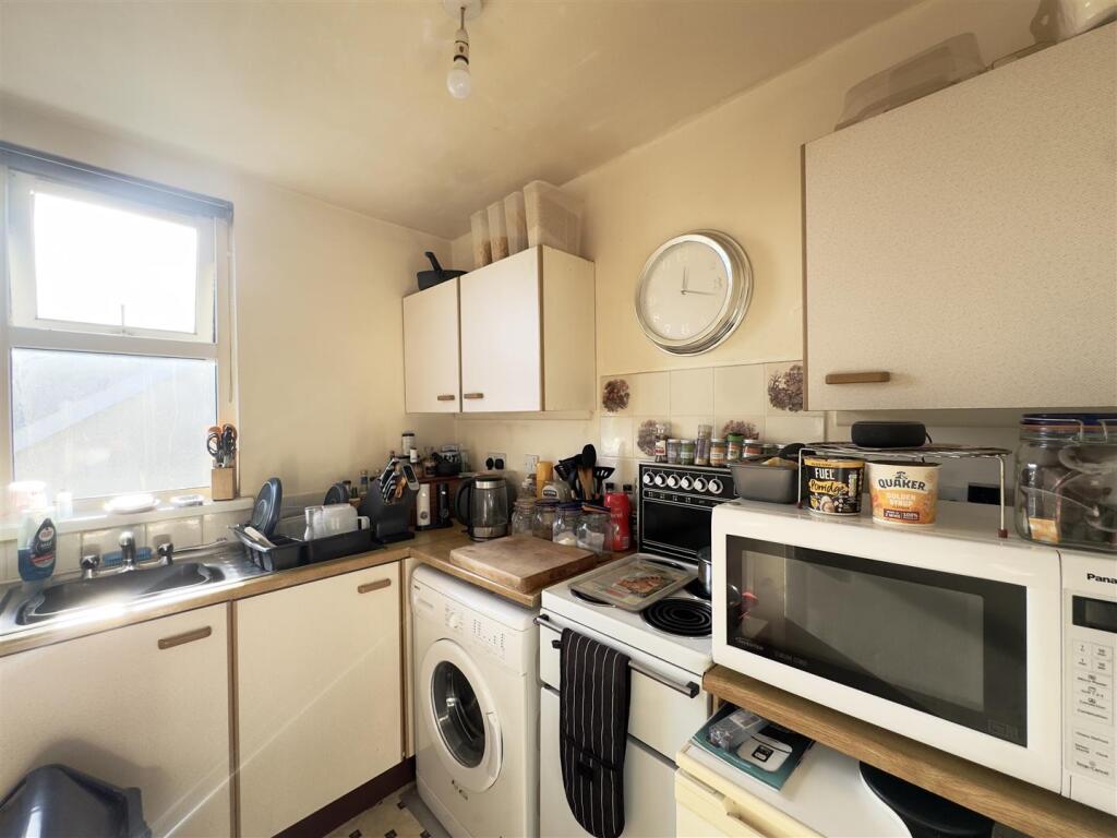 Flat 8