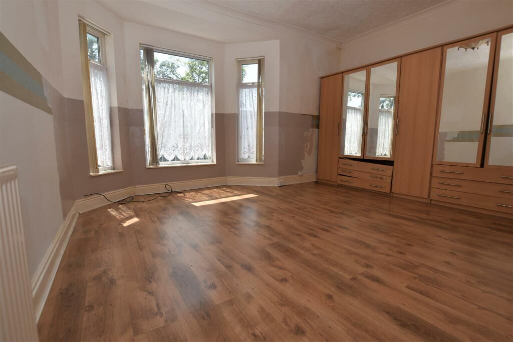 Bedroom One.jpg