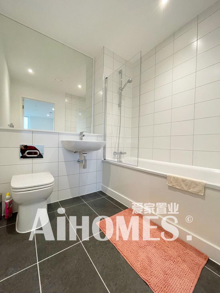 10803-Bathroom3