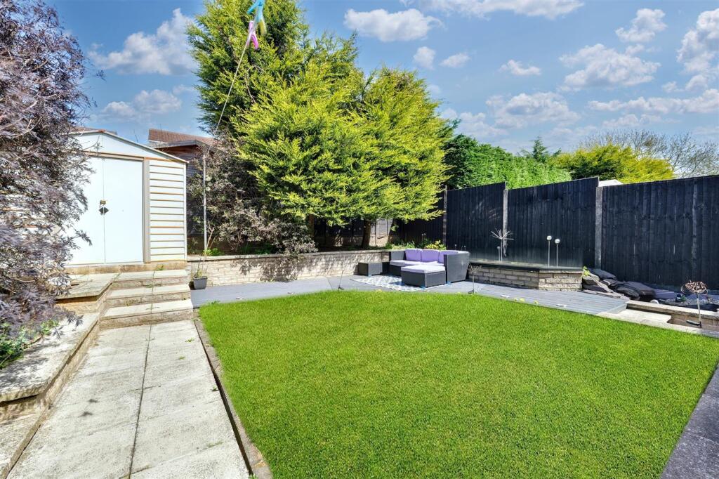 dickens garden edit 2.jpg