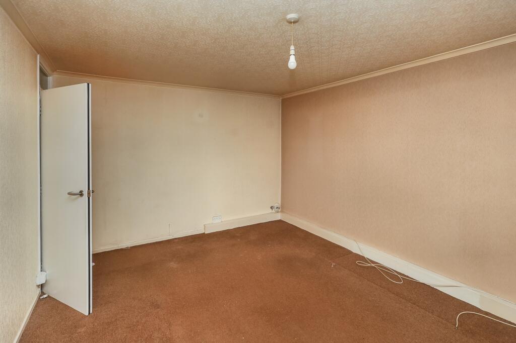 5 Victor Court, Victor Approach, Hornchurch, RM12 4XF