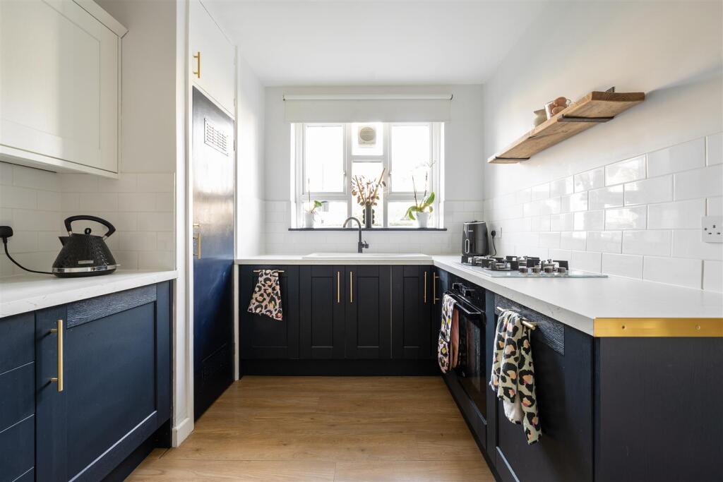 Powerscroft Road, E5