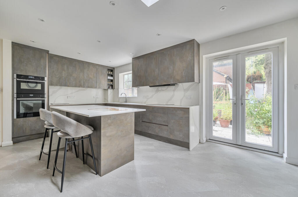 1355391-9-68cc216...