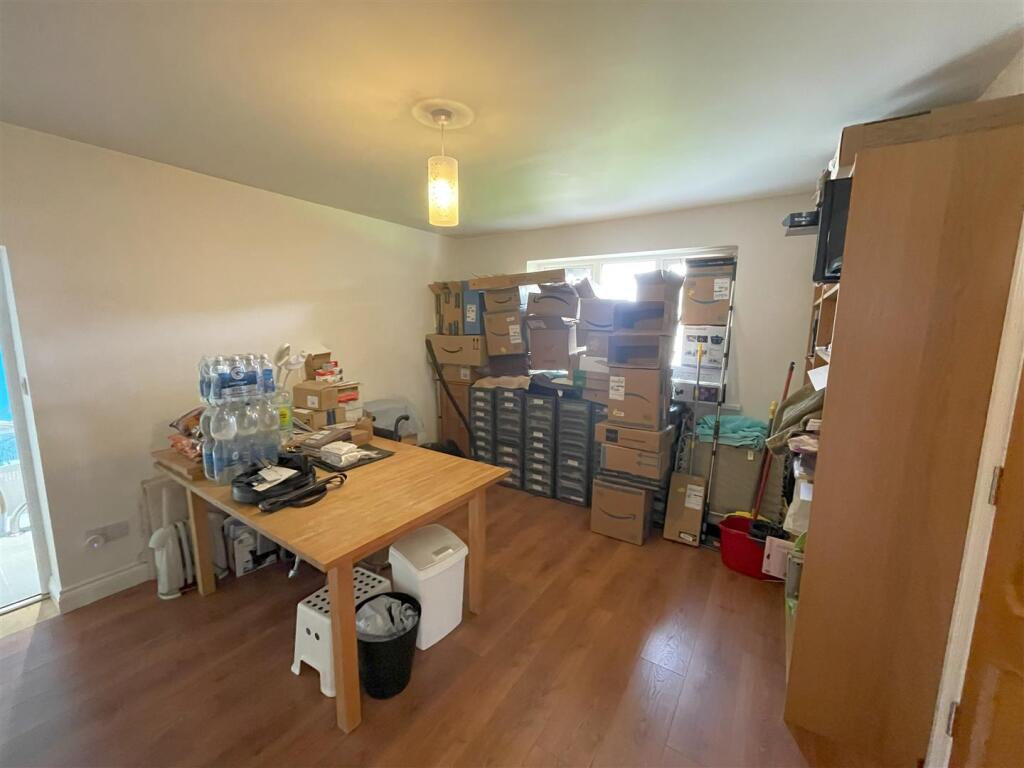 bedroom three 2.jpg