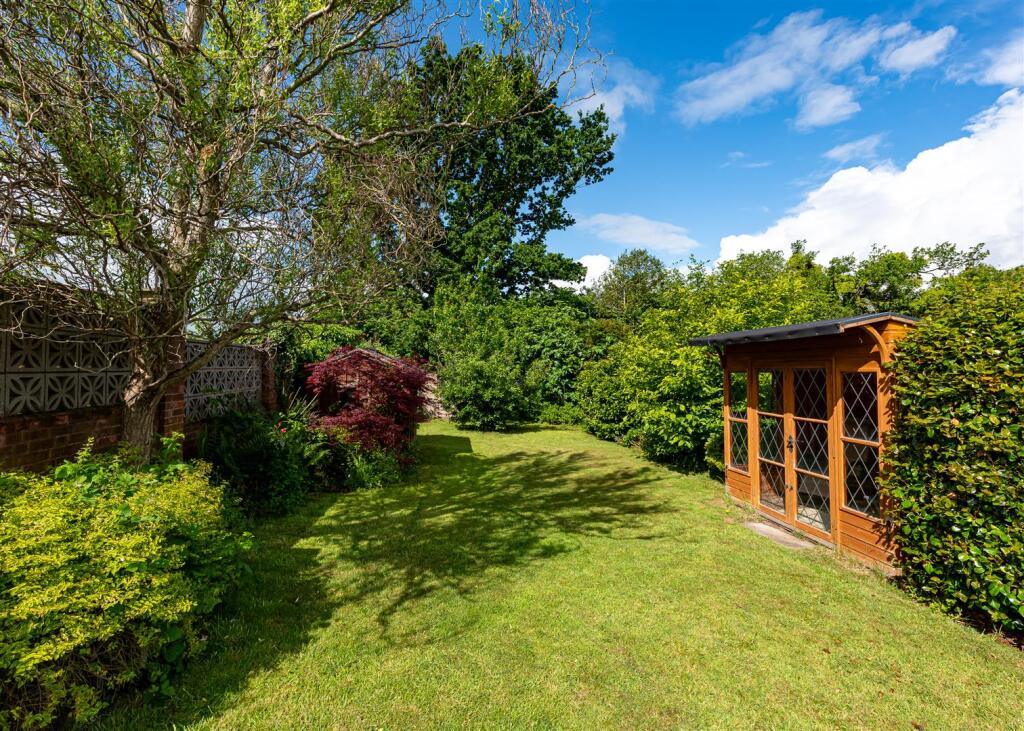 109 Bhylls Lane-garden2.jpg