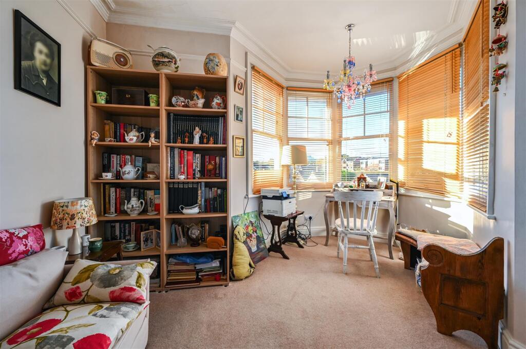 43A SUTHERLAND AVENUE - TN93QL (16).jpg