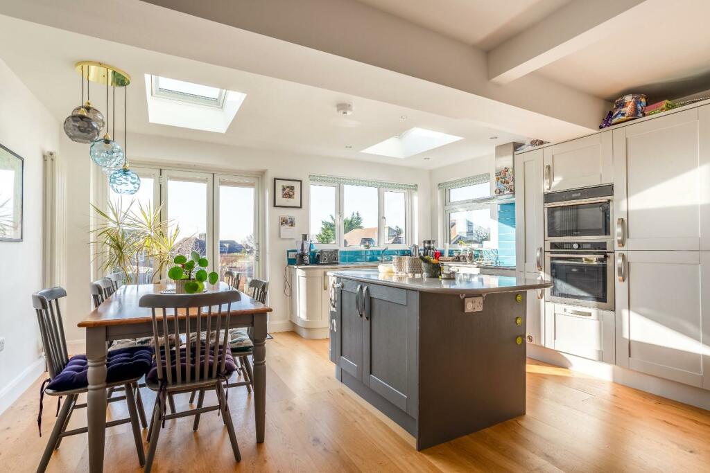43 Gleton Avenue-11.jpg