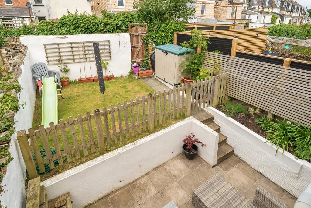 1303551-6-6840271c79817