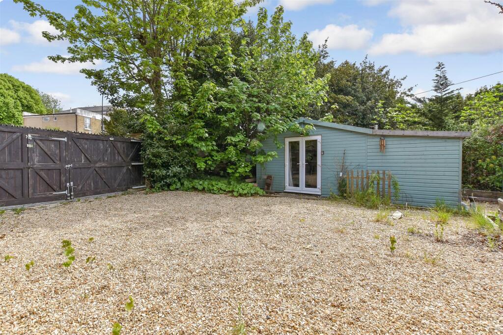 Workshop/Outbuildings