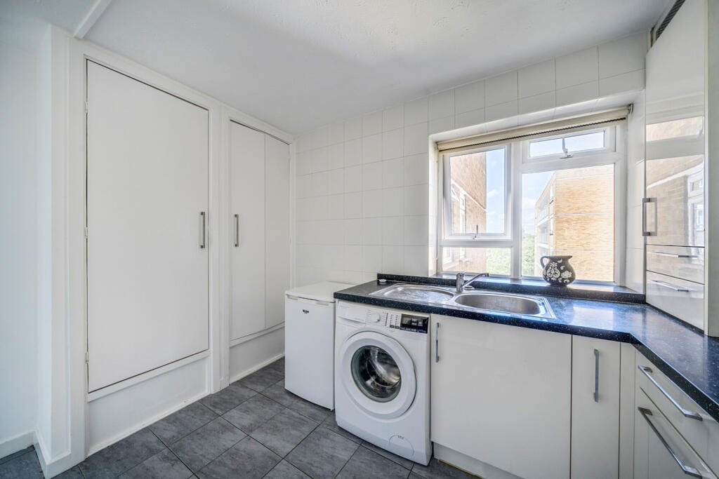 1344209-19-68bf05...