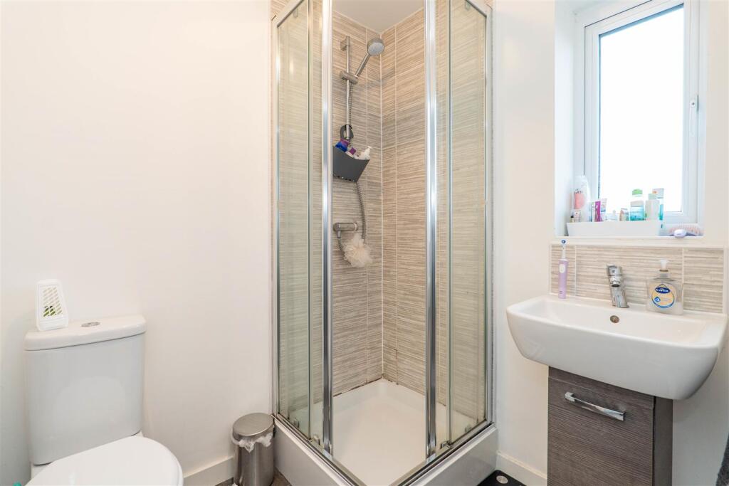 Master Bedroom Ensuite