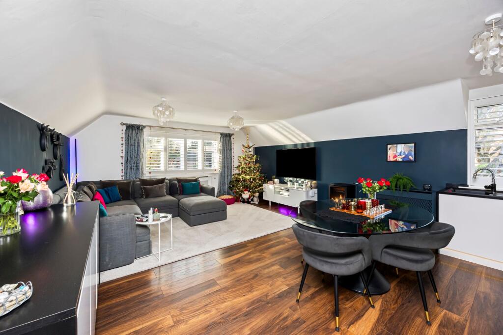 Living/kitchen annex