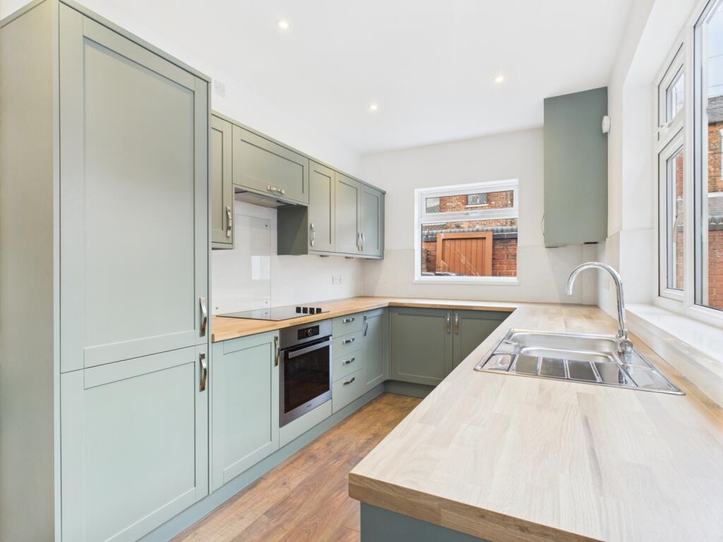 CAM04634G0-PR0047-STILL011