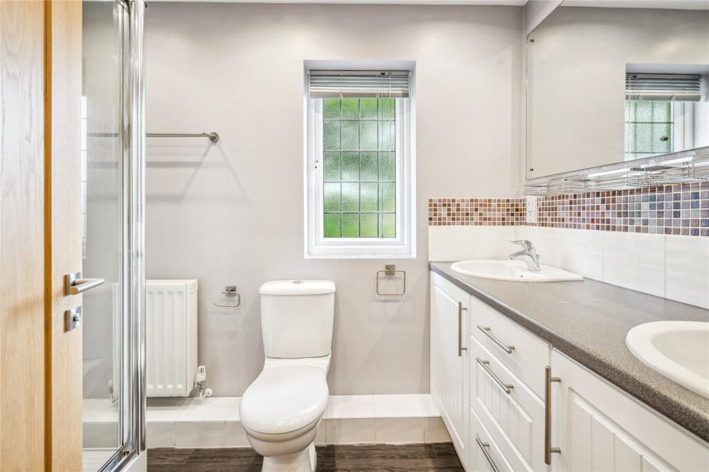 En Suite Shower Room