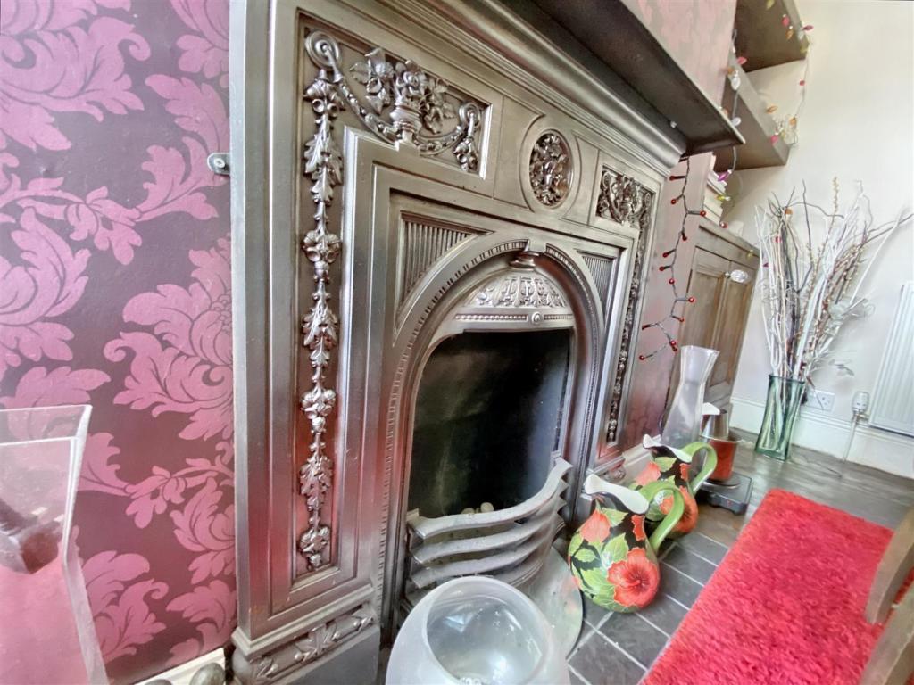 Dining Room Fireplace Feature.jpg