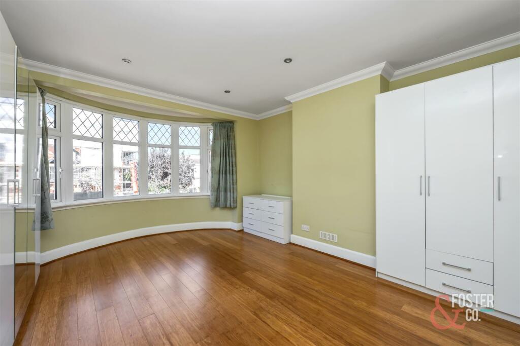 Braemore Road, 77-006.jpg