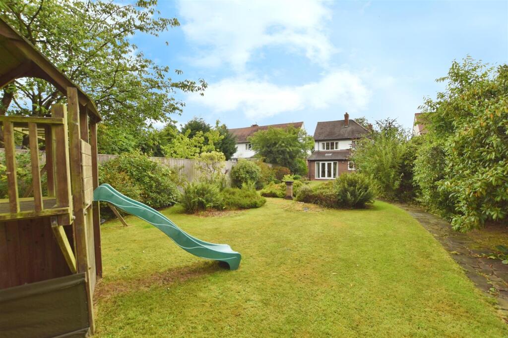 Woodland &amp; gardens