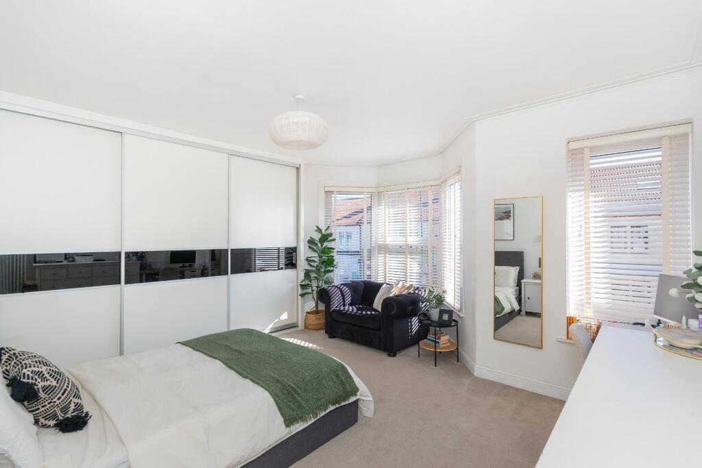 1W4R2BN - Bedroom K.jpg