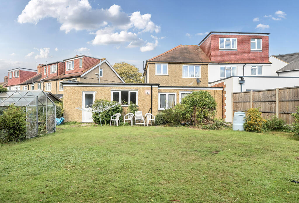 1354472-4-68c85d8...