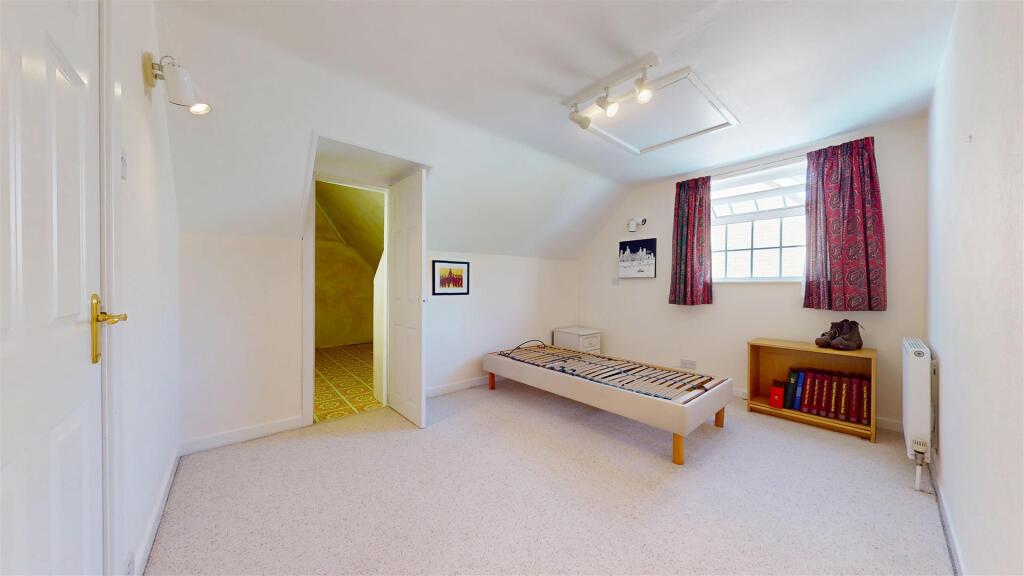 Trafalgar Road Bedroom