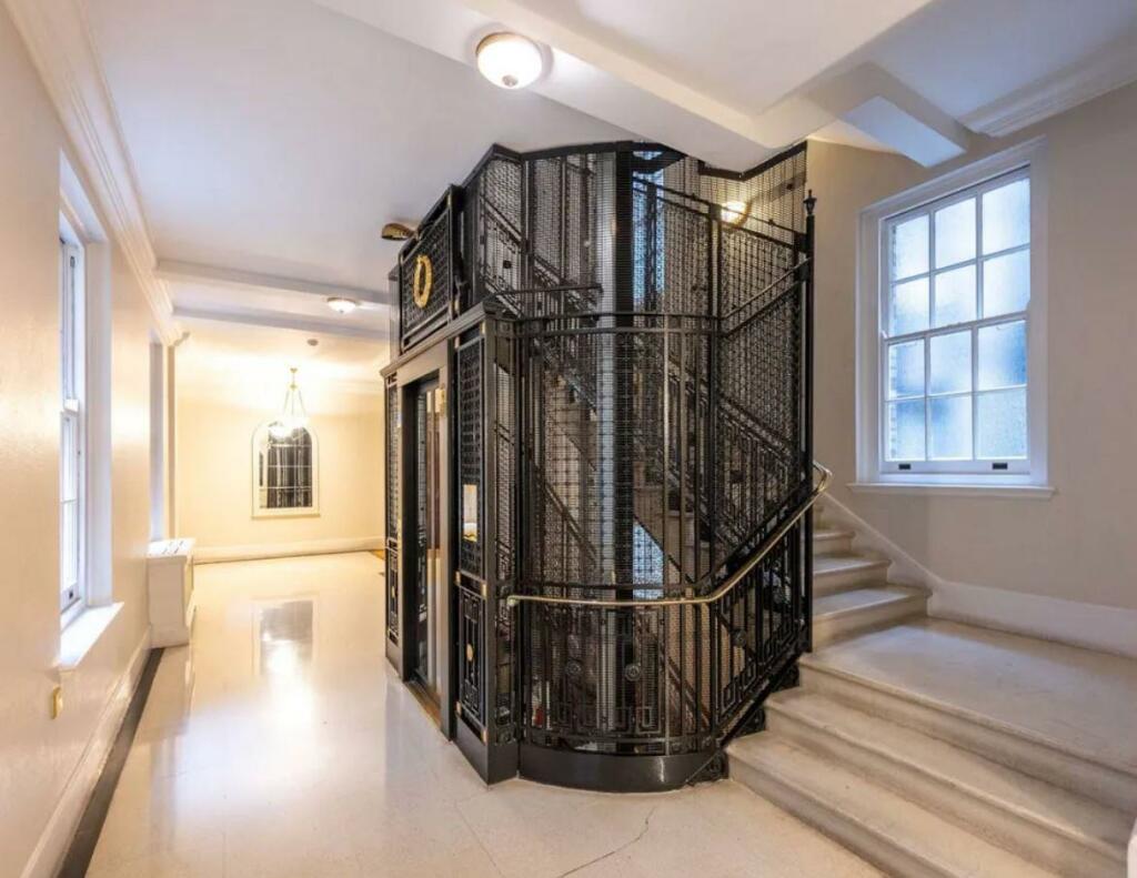hallway.JPG