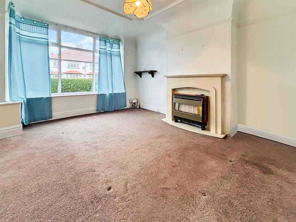 Living Room: