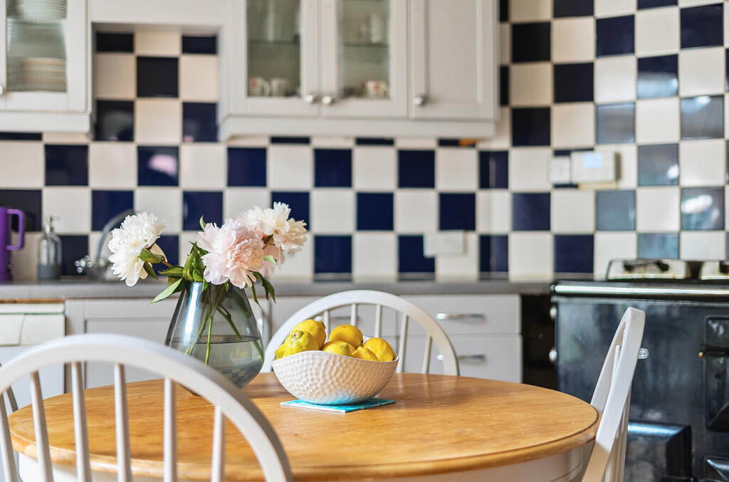 1304471-19-68400b...