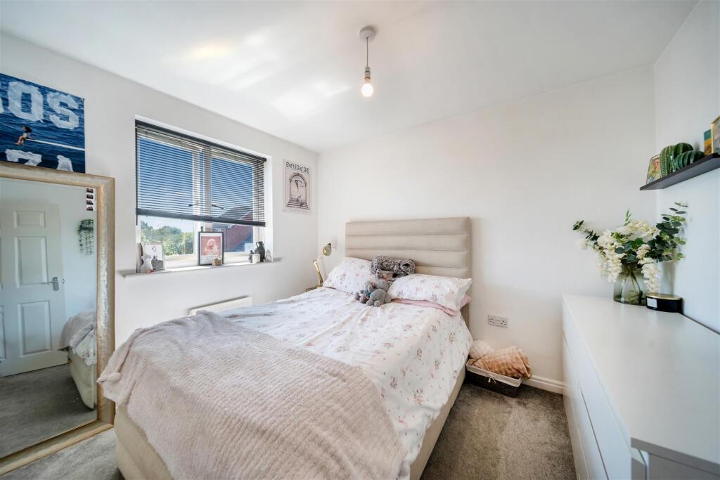 116 Jovian Way-26.jpg