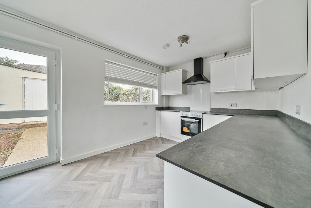 Kitchen / Breakfast Room