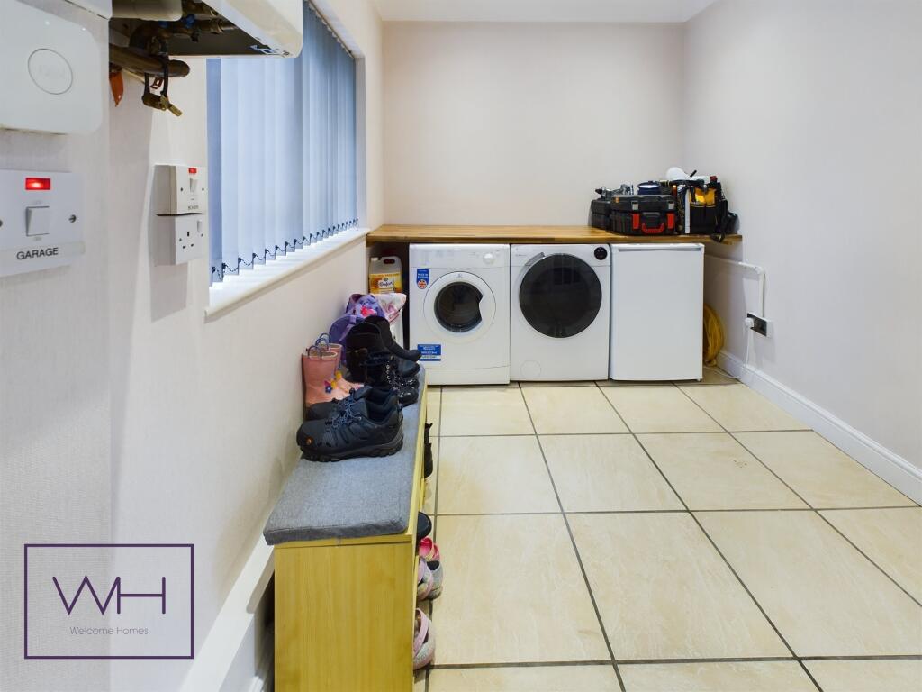 CAM03785G0-PR0202-ST