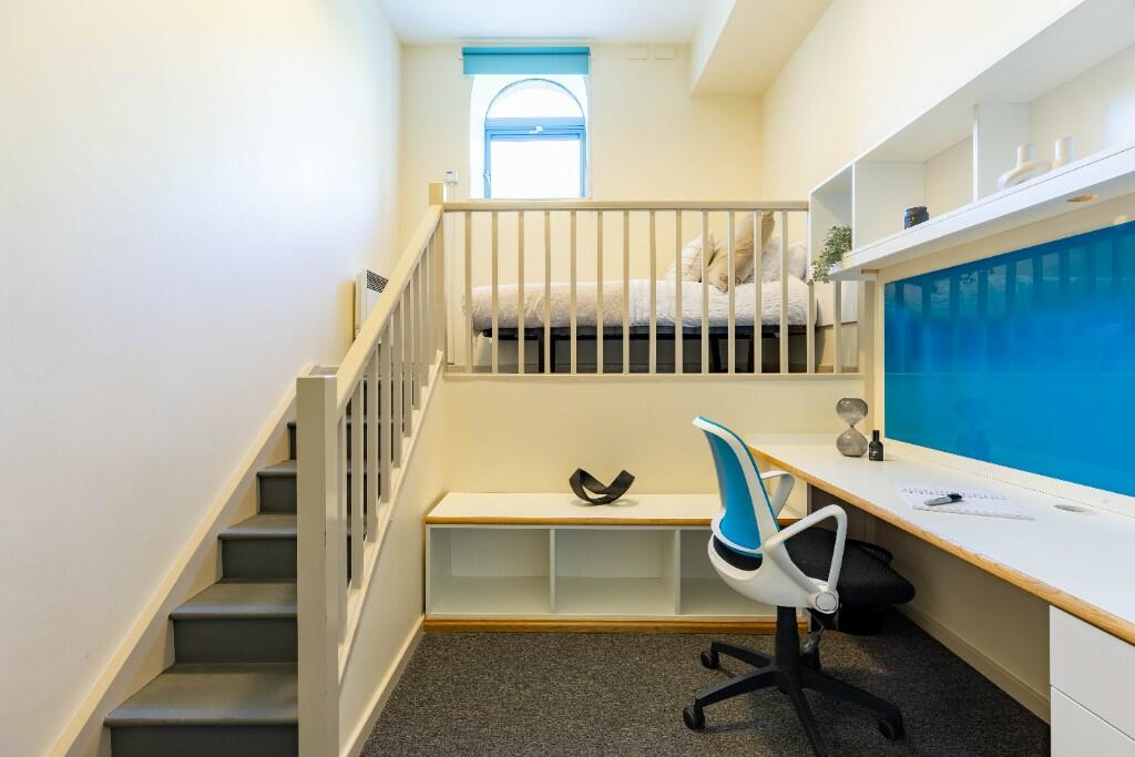 Premium Ensuite Room