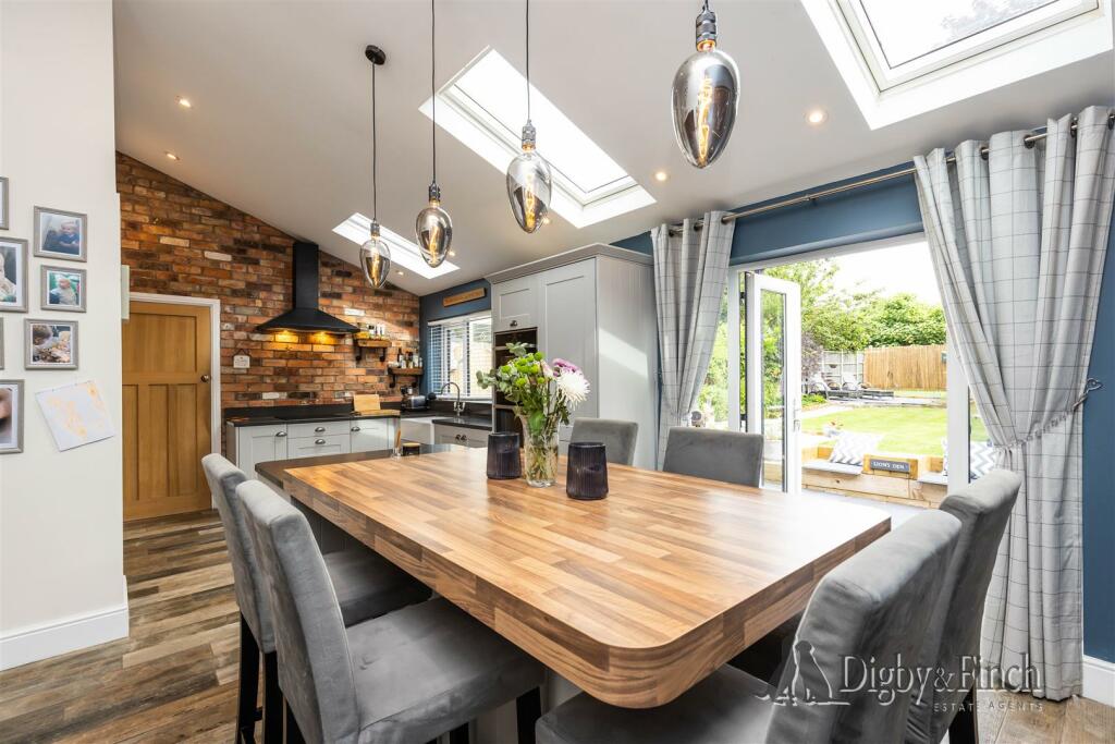 120, Bingham Road Radcliffe-On-Trent, NG12 2GT-21w