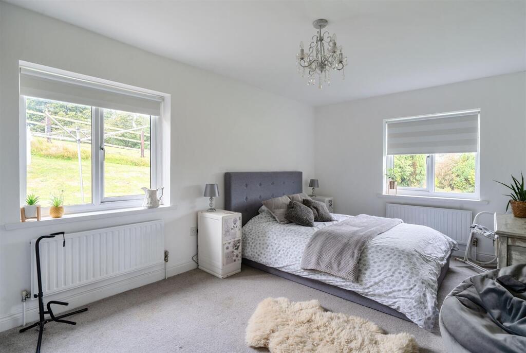 1335256-5-68a495f9010be.jpg