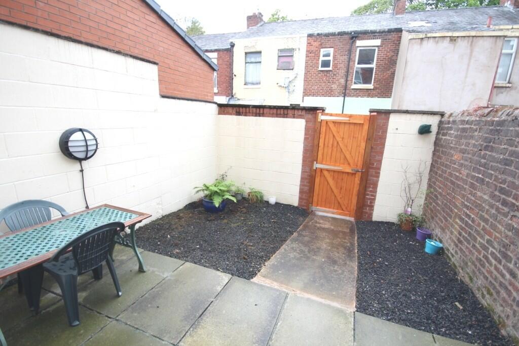 REAR COURTYARD