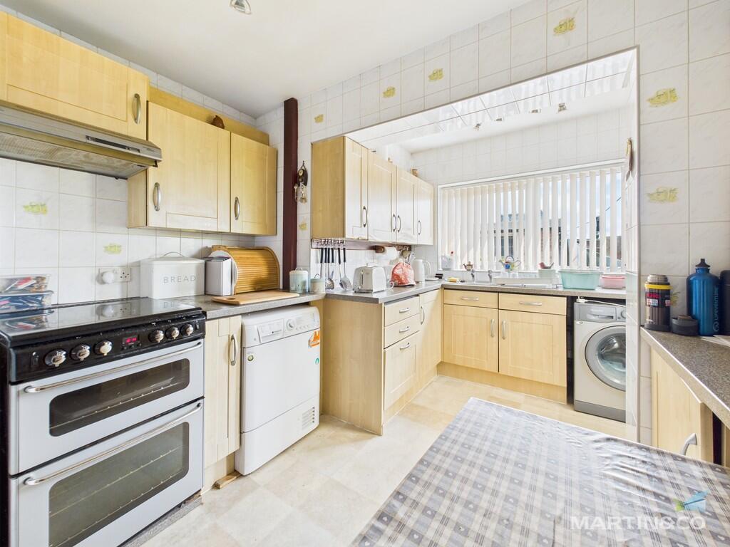 CAM03111G0-PR0328...