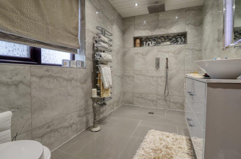 Master En-suite