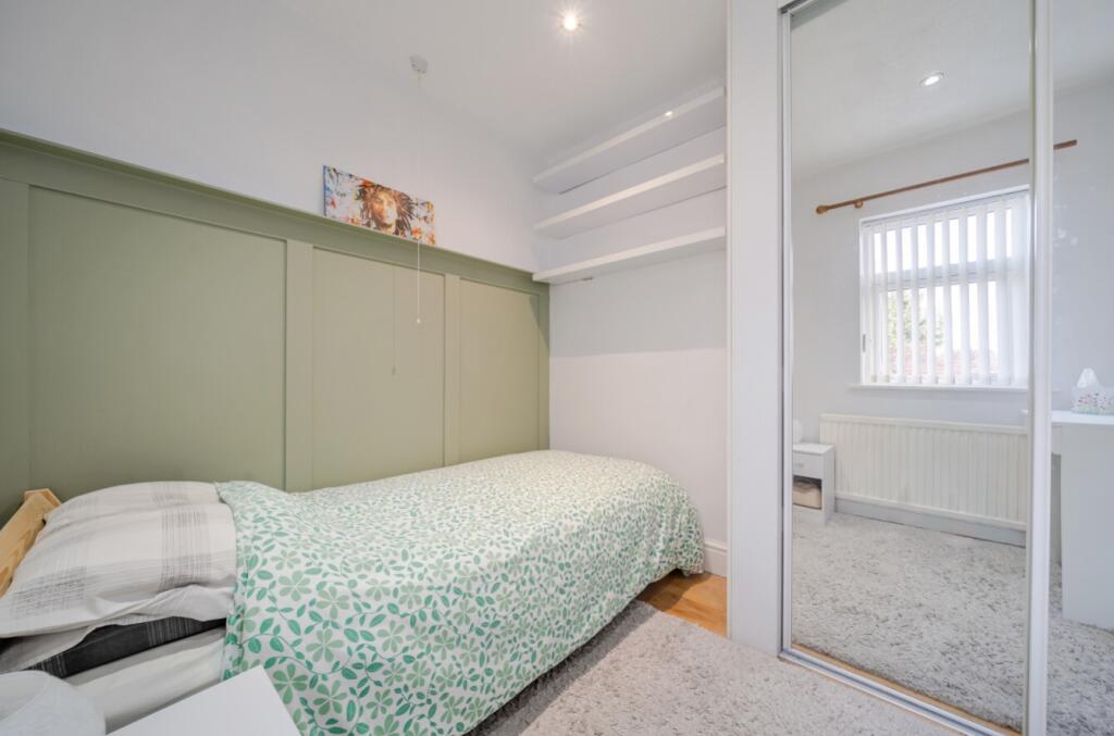 1385952-15-6932cf749b3f3