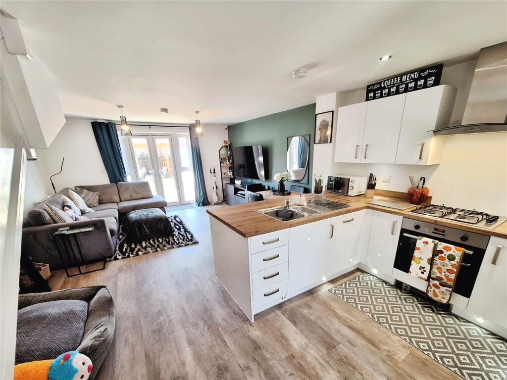 Lounge/Diner/Kitchen