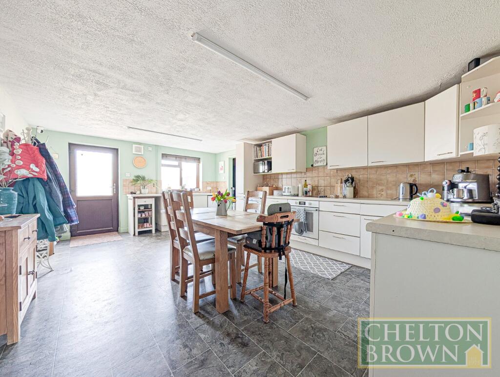 Kitchen &amp; Diner