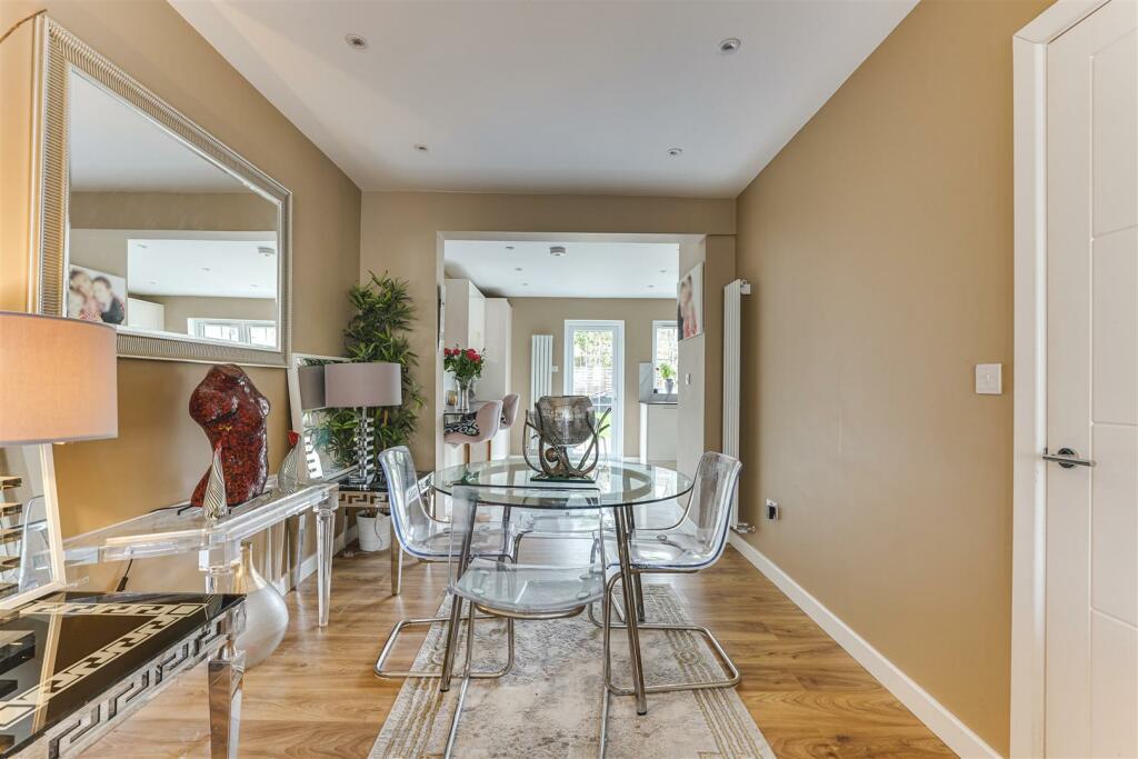 63 Leighton Road-16.jpg