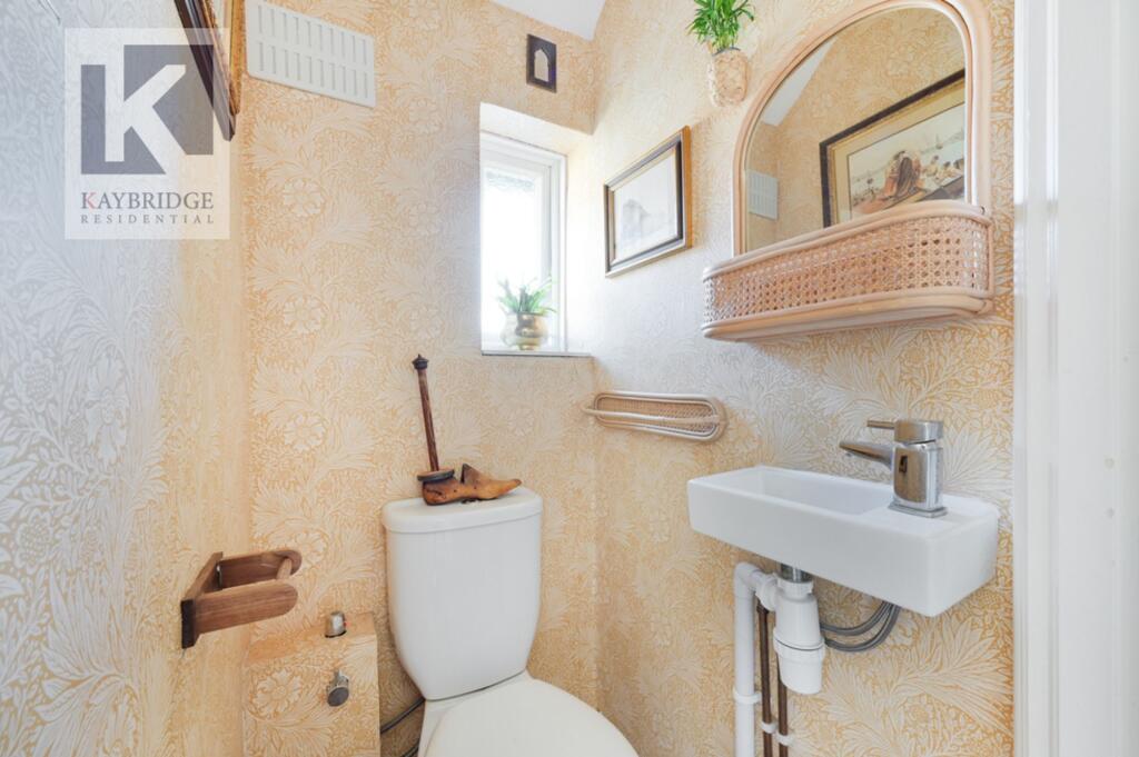 Lumley Gardens, Cheam - SM3 8NW